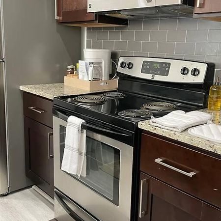 Ferienwohnung Cozy, High Rise, Large Studio Facing Downtown . Baltimore Exterior foto